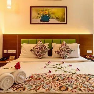 https://the-leaf-munnar-the-leaf-munnarchithirapuram-p.kerala-hotels.net