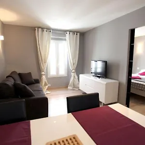 à 100 Mètres Du Palais Et Des Plages Appartamento
