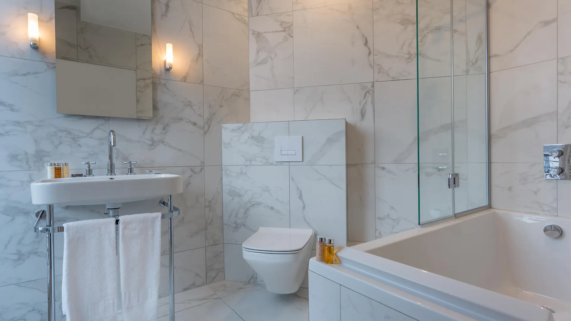 Hotel La Comtesse Paris 4*,